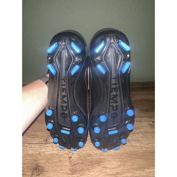 Nike Tiempo Legend 9 Club FG Soccer Cleats DA1176-001 Youth Size 4.5Y Black - Picture 5 of 9